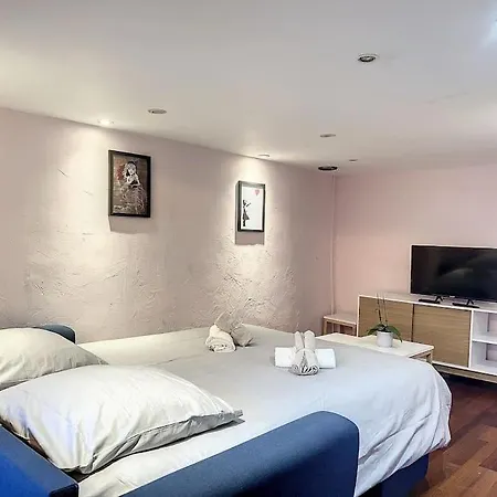 Charming Mezzanine - Historic District - Les Freres De La Loc' 马赛